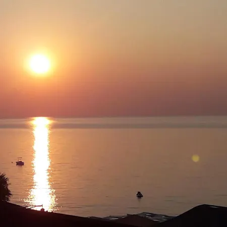 Sunrise Affittacamere Brancaleone Marina