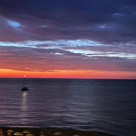 Sunrise Affittacamere Brancaleone Marina